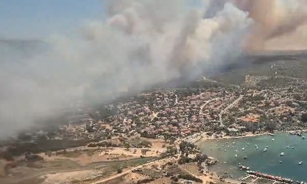 Çeşme'de orman yangını!